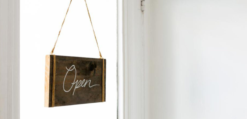 realtor-open-house-real-estate-agent